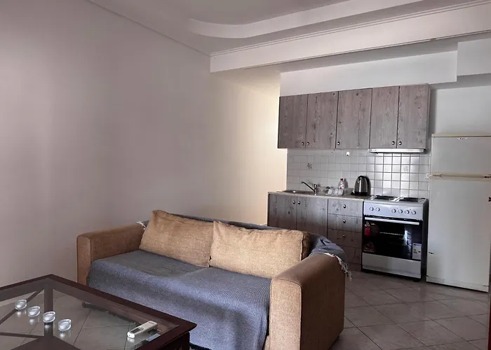 Port Marin A * Serifos Town